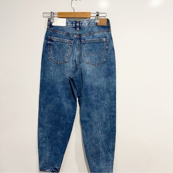 NWT American Eagle AE Relaxed Mom Jean - Picture 4 of 7